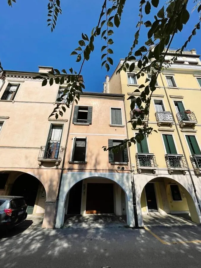 Accogliente Monolocale In Centro A Padova. Apartment Italy