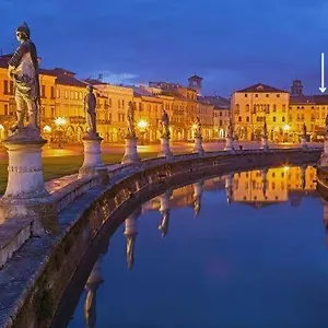 Palazzo Carpediem-prato Della Valle Apartament